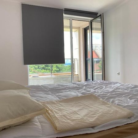 The Ideal Apartment Burgas Luaran gambar